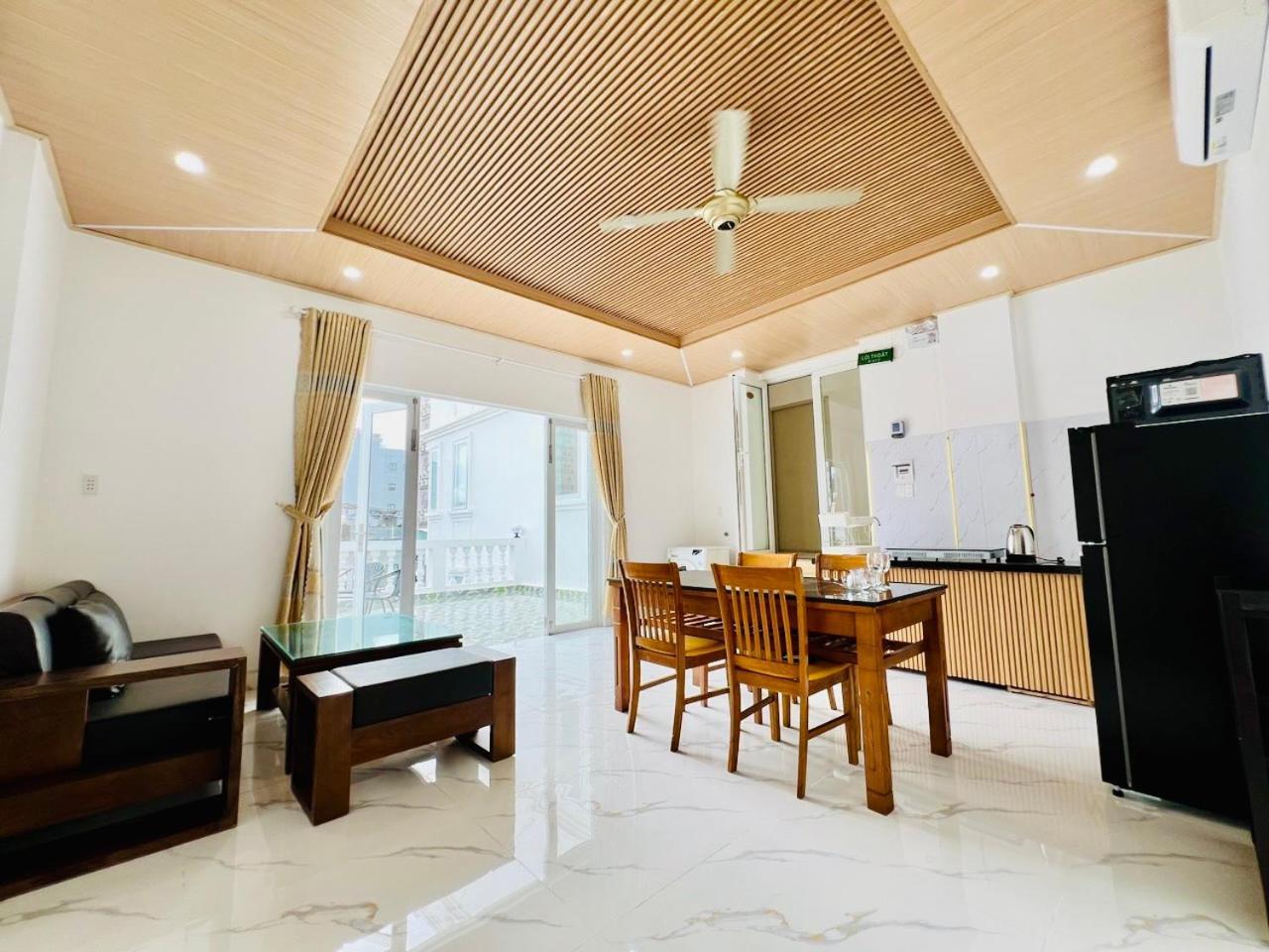 Le's & Coffee Khách sạn hẻo lánh *